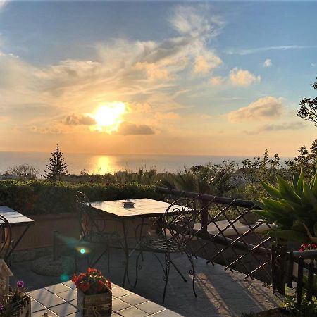 La Terrazzina Sul Tramonto Bed and Breakfast Forio di Ischia Exteriör bild