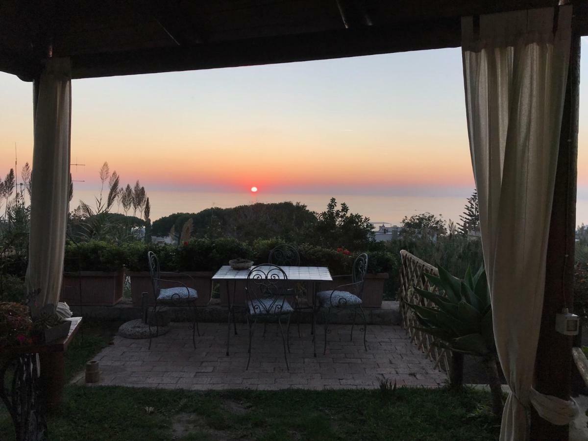 La Terrazzina Sul Tramonto Bed and Breakfast Forio di Ischia Exteriör bild